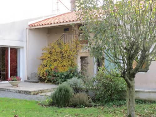 Bed and Breakfast L'Aubinoise Saint-Aubin-la-Plaine Esterno foto